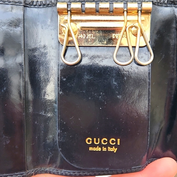 Gucci Patent Leather Black Key Holder - Picture 5 of 9